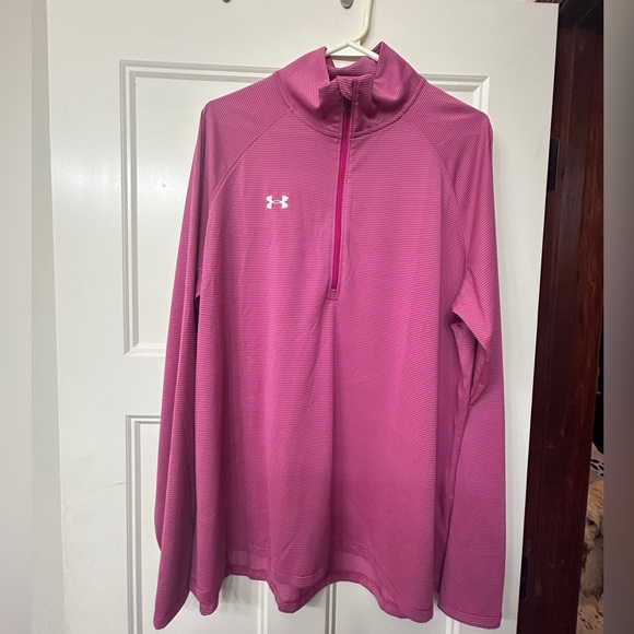 UA half zip top - Picture 1 of 2